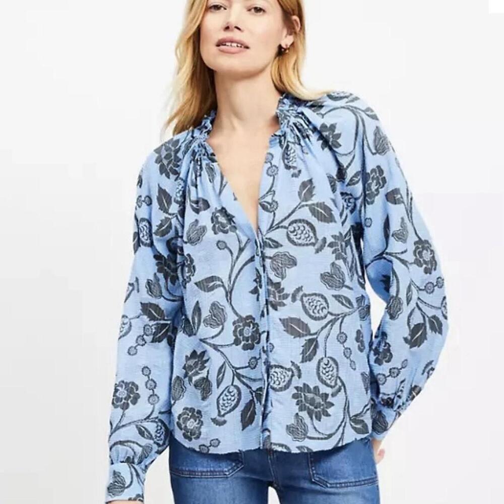 The LOFT Peasant Blouse in women's size M features a vintage floral thistle patt